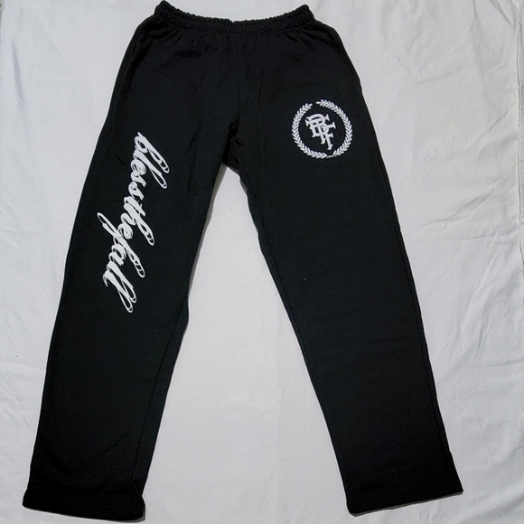 NWOT RARE BLESSTHEFALL Logo Retro Sweatpants Metalcore Band Merch Unisex - Picture 2 of 9